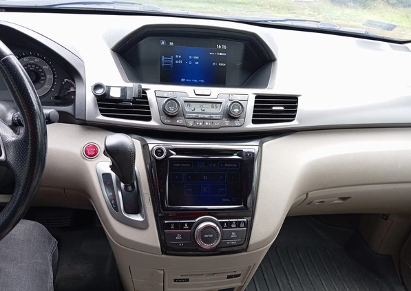 Honda Odyssey cena 92500 przebieg: 187000, rok produkcji 2015 z Hrubieszów małe 596